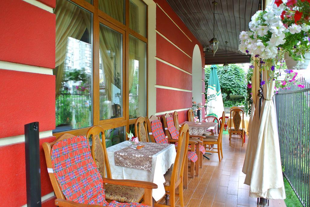 Hotel Lavilia Kyiv Exterior photo