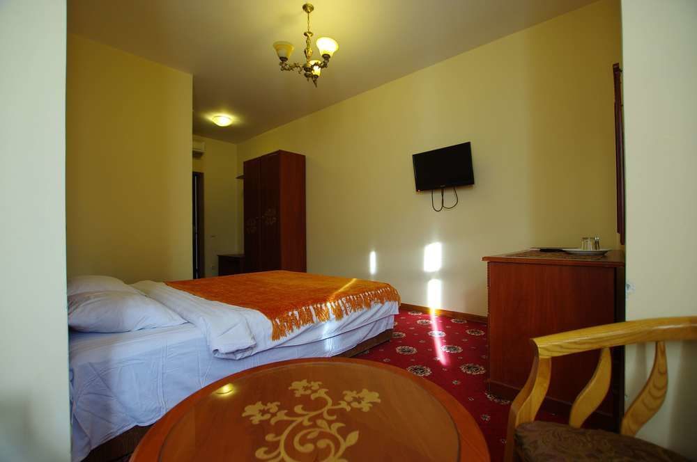 Hotel Lavilia Kyiv Exterior photo